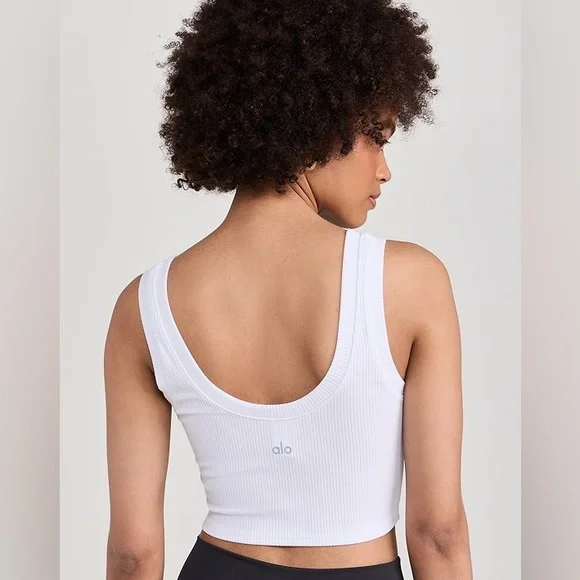New with tags ALO Yoga White Wellness Tank Size: Medium Sold Out - Picture 5 of 10
